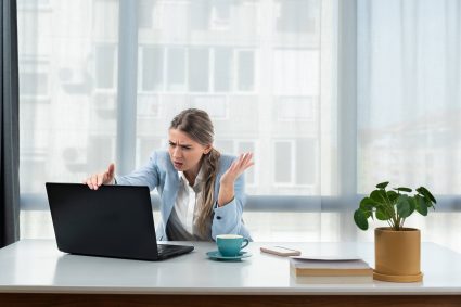 Go straight to sell! Windows second-chance setup hawks Microsoft services at IT’s…